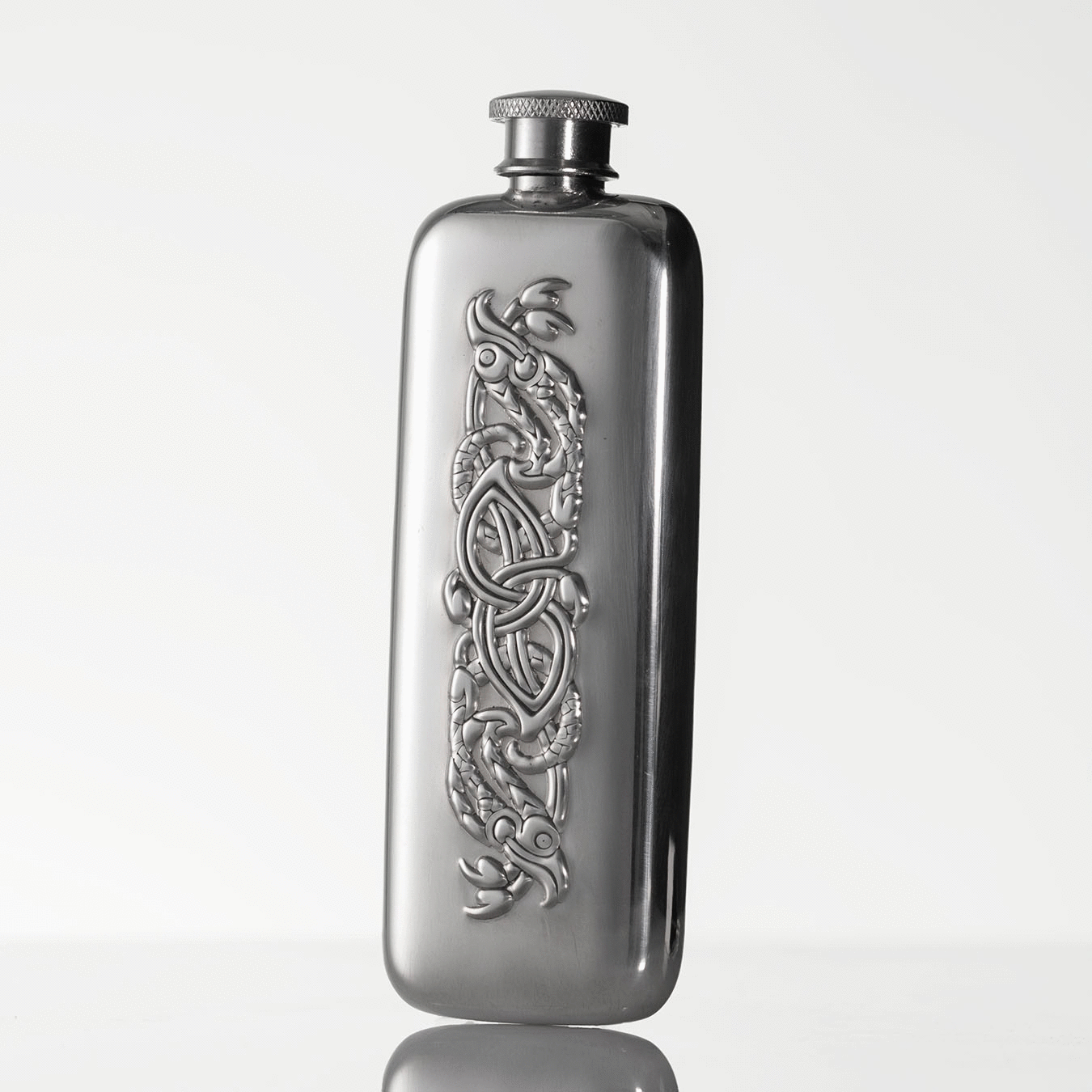 Edwin Blyde ピューター ウイスキーボトル Edwin Blyde Pewter Flasks Hong Kong | Caskells