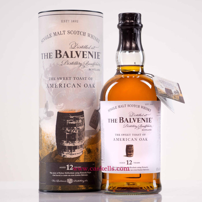 Balvenie - Stories Series "The Sweet Toast of American Oak" 12y, 43% + 2x Mini whisky glass on Wood