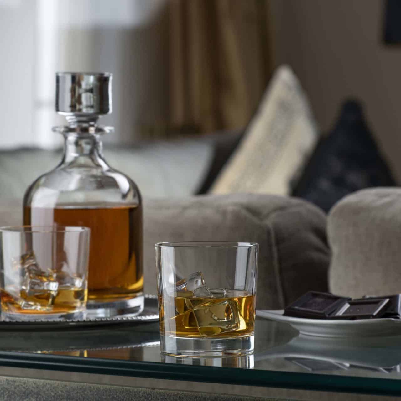 Glencairn - Crystal Decanter, Iona Round with Pres. Box