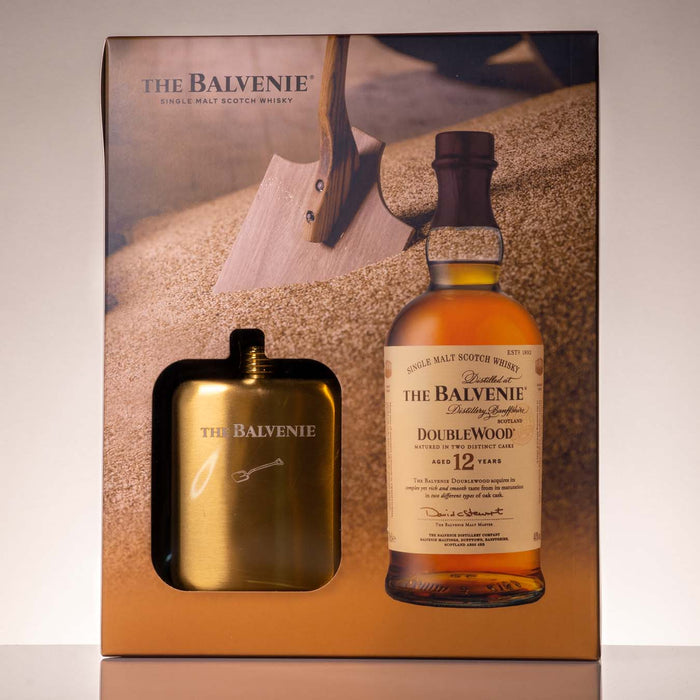 Balvenie - Double Wood, 12y, 43%, with flask, set